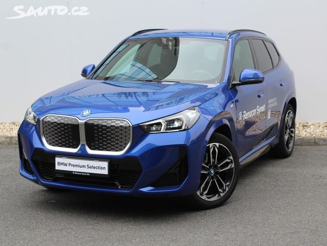 BMW iX1